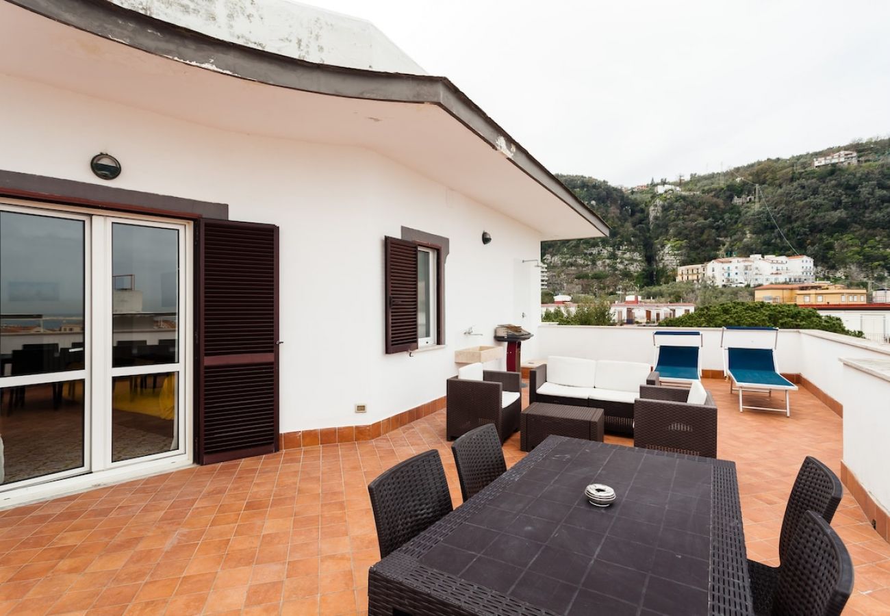 Apartment in Sorrento - Casa Di Aria sea view and pool in Sorrento centre