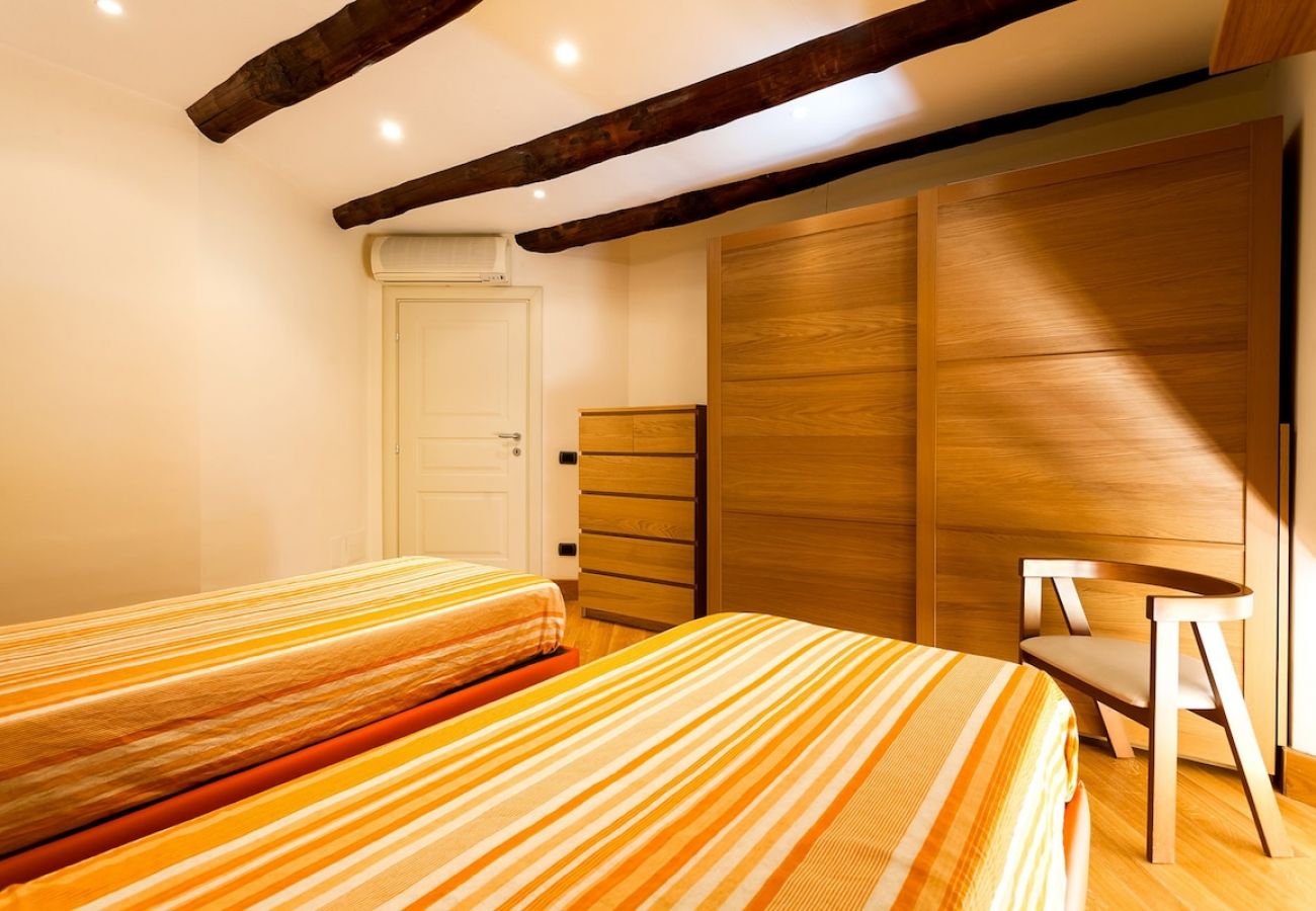 Apartment in Sorrento - Casa Rossella in Sorrento historical center
