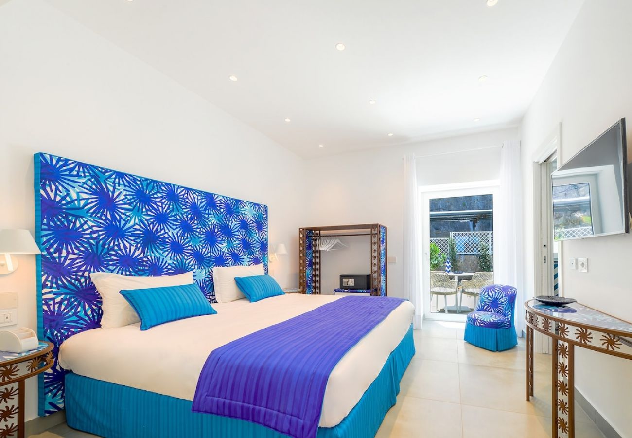 Villa in Sorrento - Villa Blue Marine on the sea