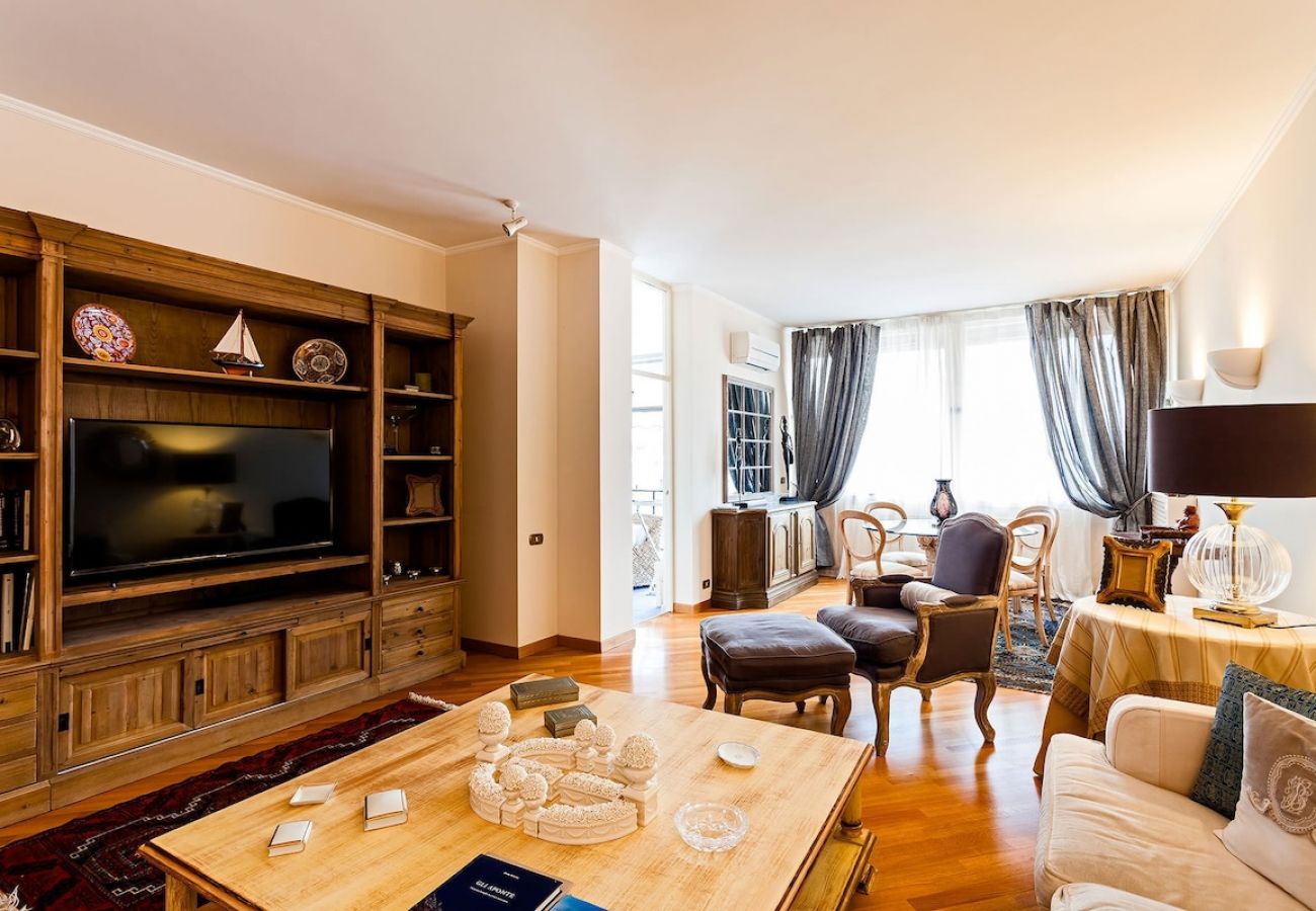 Apartment in Sorrento - Maison Evita in Sorrento centre with  terrace