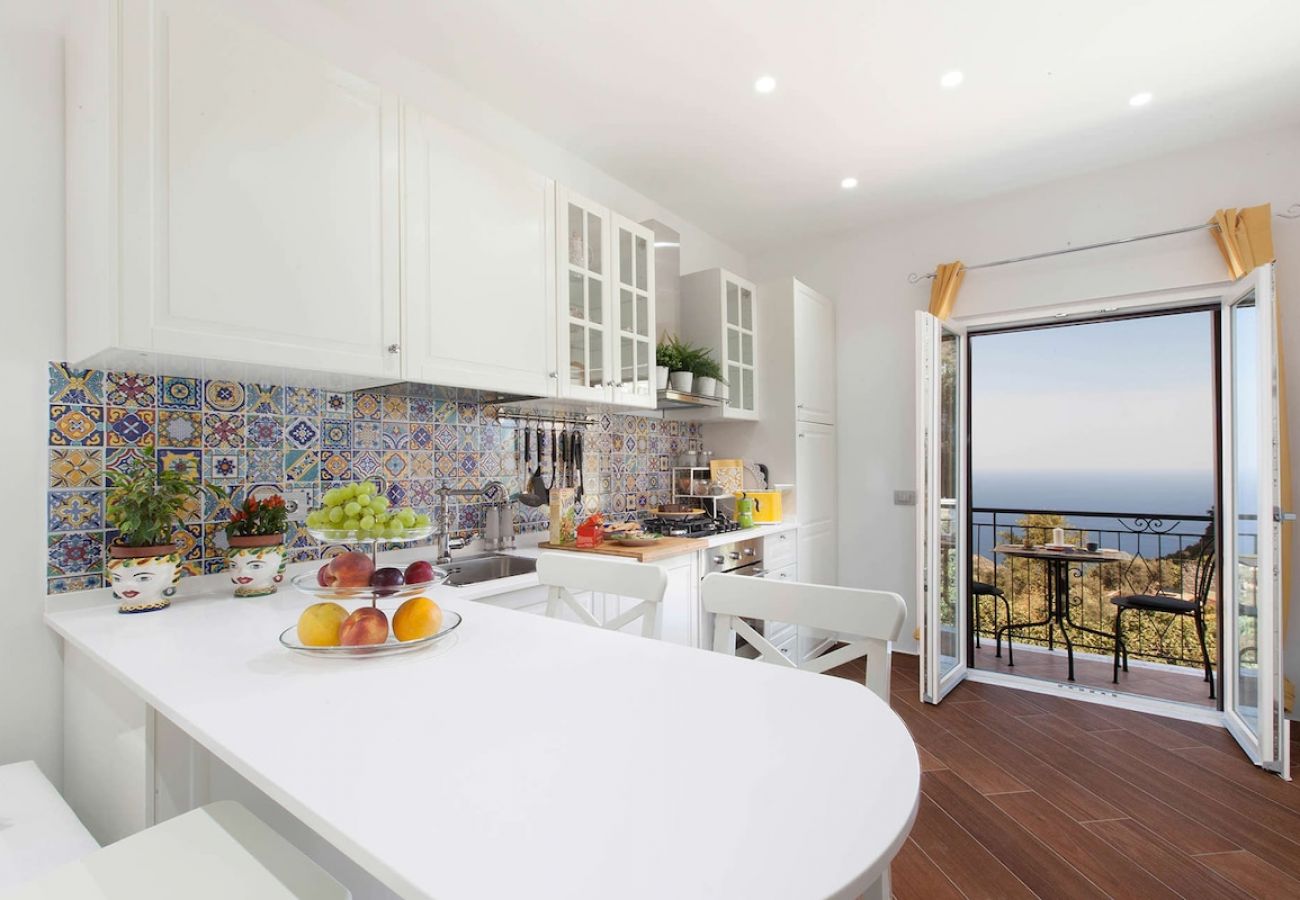 Villa in Termini - Villa del Brigante with private pool and sea view