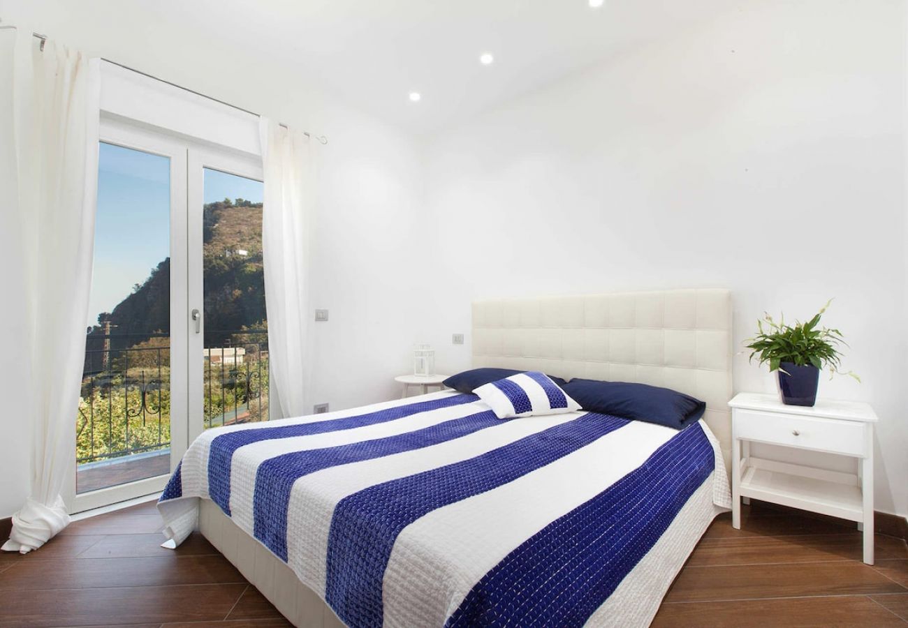 Villa in Termini - Villa del Brigante with private pool and sea view