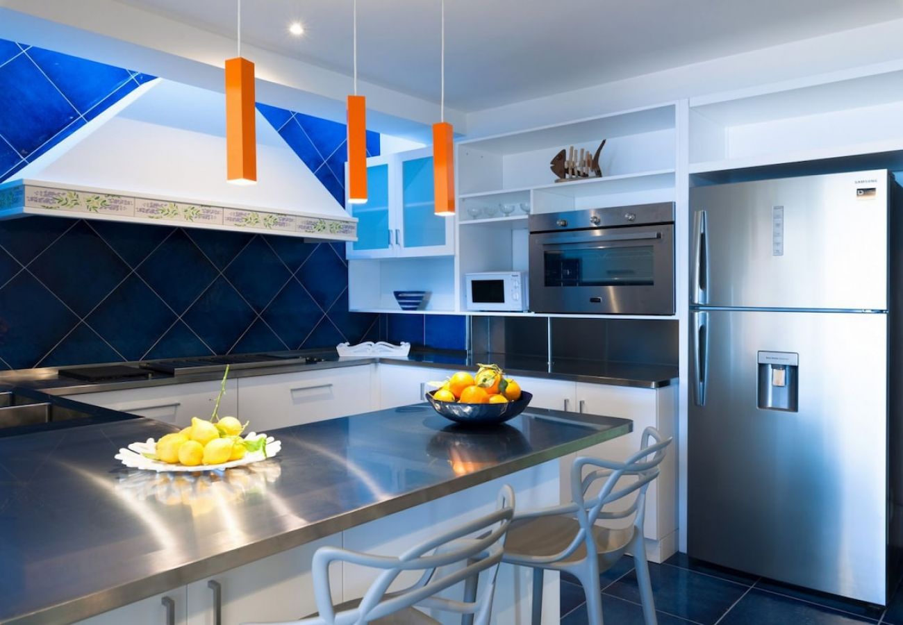 Villa in Nerano - Villa il Glicine luxury stay on the sea