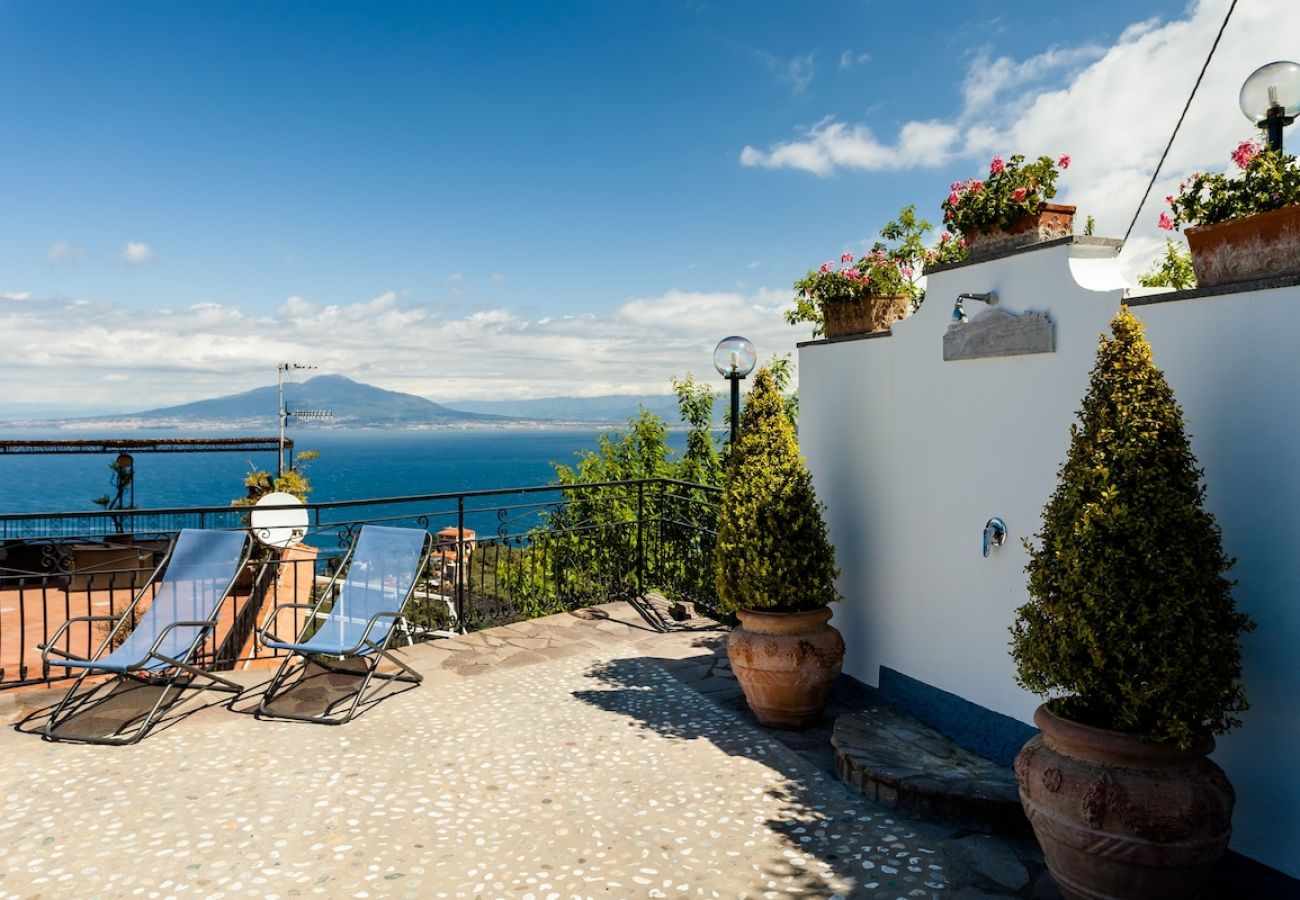 Villa in Priora - Villa Angela with private pool and sea view