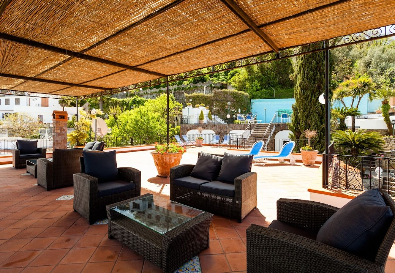 Villa in Priora - Villa Angela with private pool and sea view
