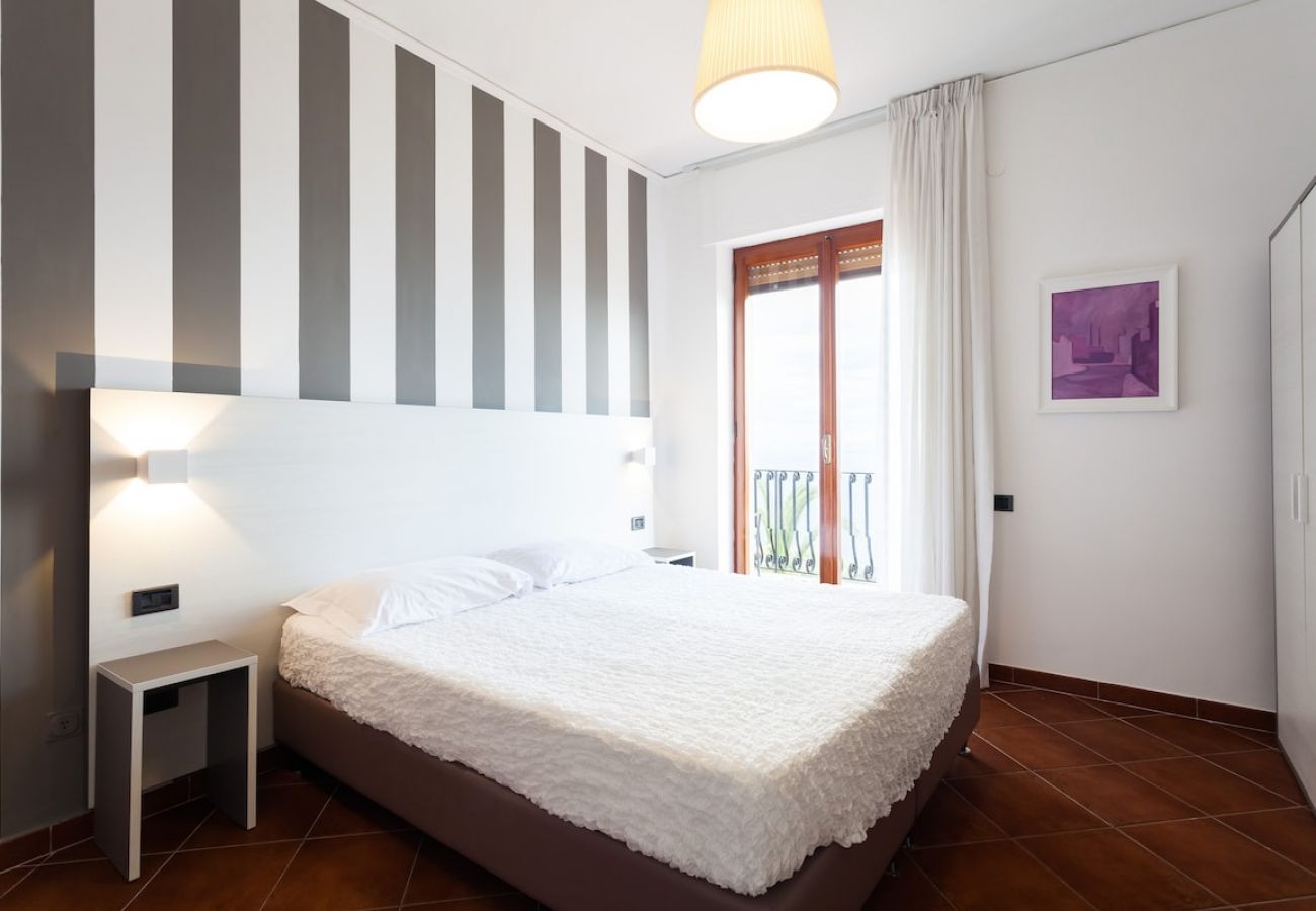 Villa in Priora - Villa Angela with private pool and sea view
