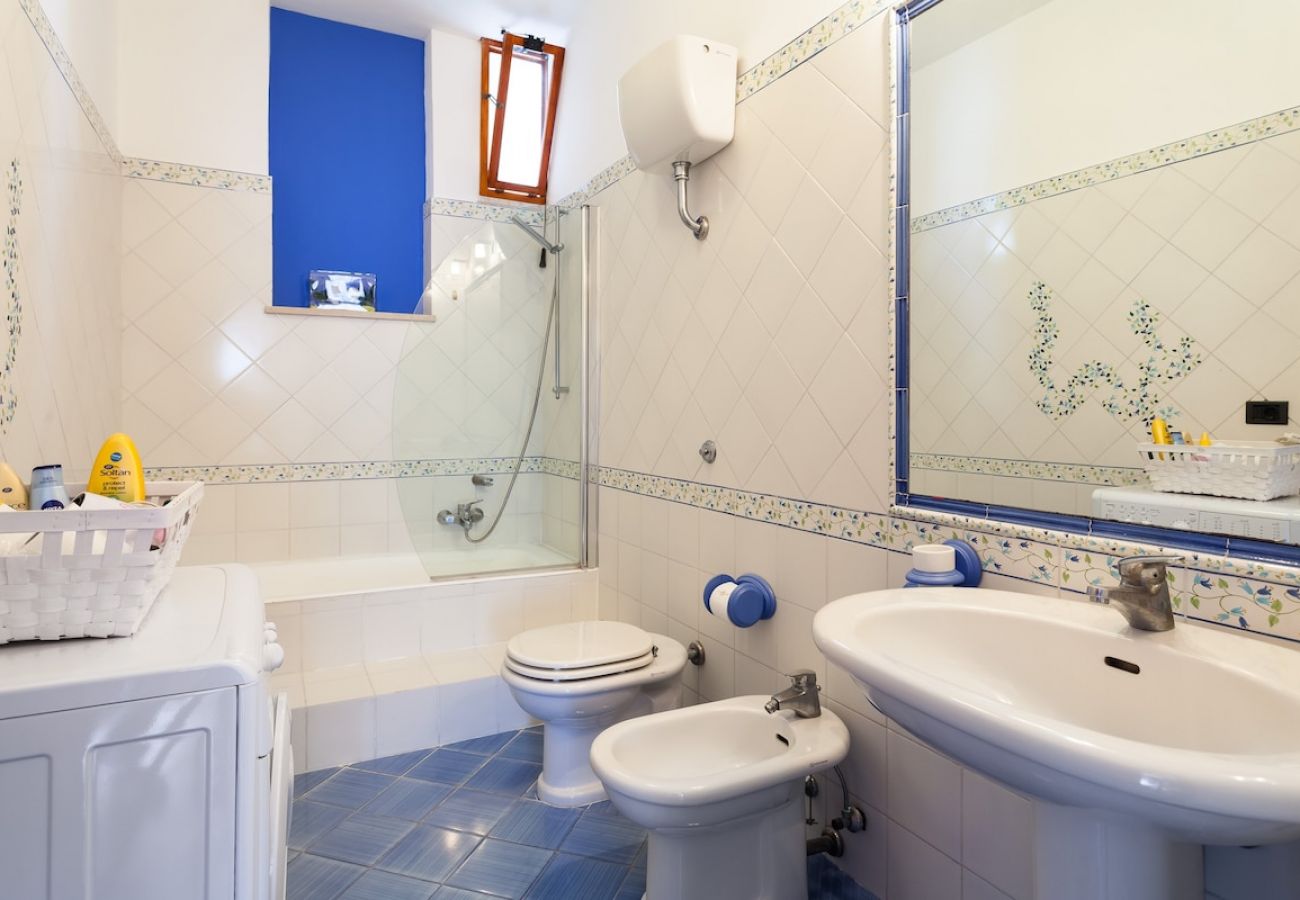 Villa in Priora - Villa Angela with private pool and sea view