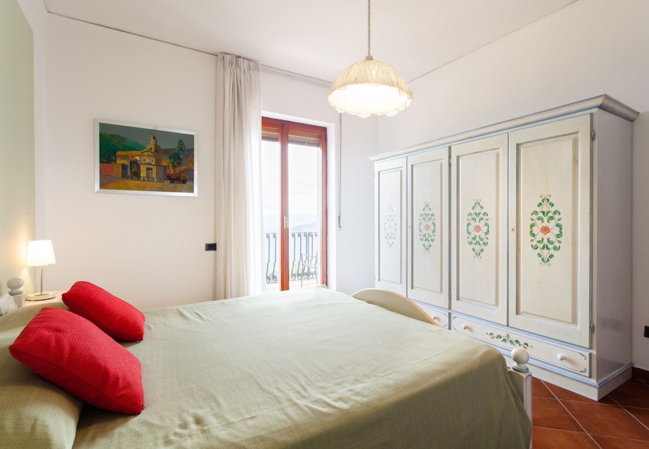 Villa in Priora - Villa Angela with private pool and sea view