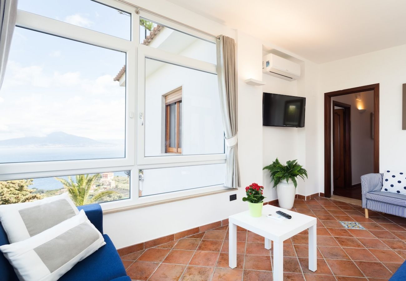 Villa in Priora - Villa Angela with private pool and sea view