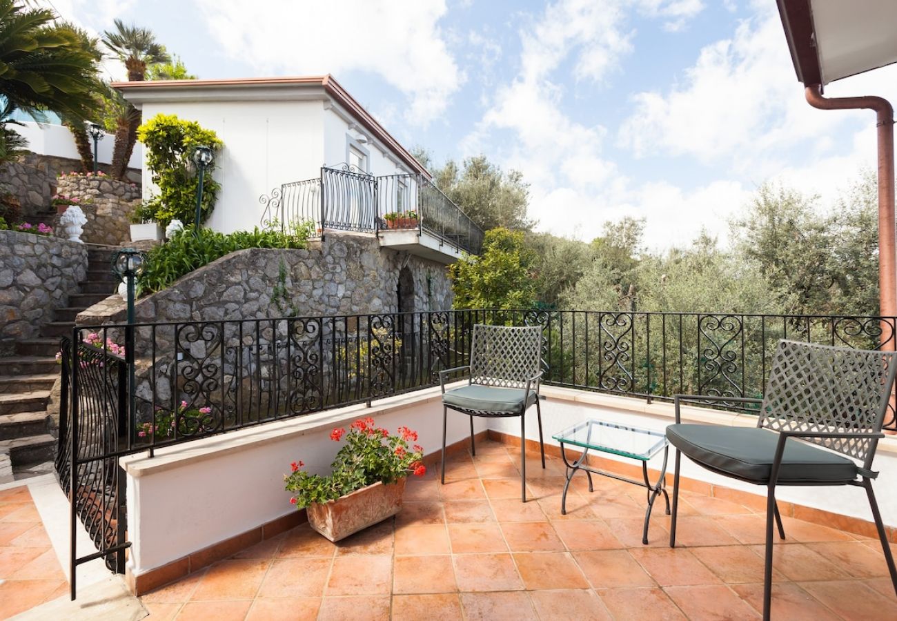 Villa in Priora - Villa Angela with private pool and sea view