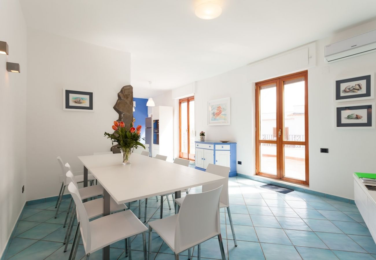Villa in Priora - Villa Angela with private pool and sea view