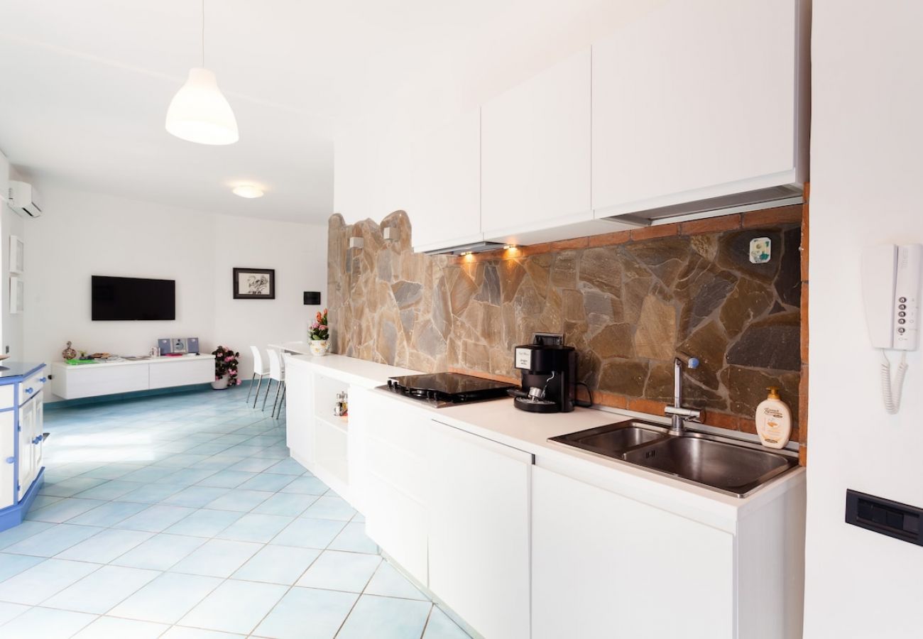Villa in Priora - Villa Angela with private pool and sea view