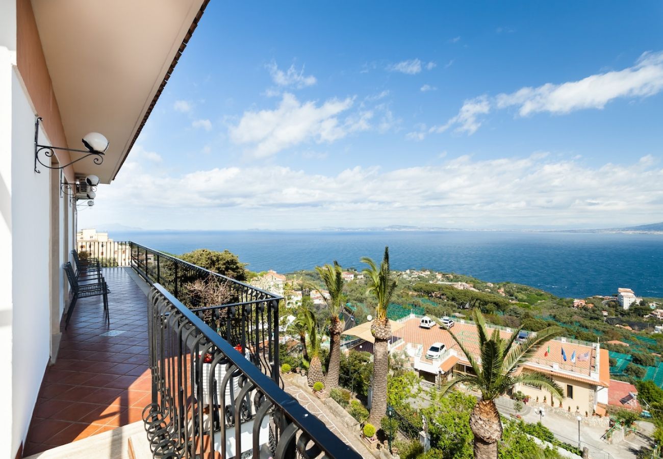 Villa in Priora - Villa Angela with private pool and sea view