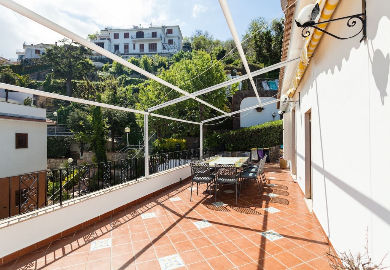 Villa in Priora - Villa Angela with private pool and sea view