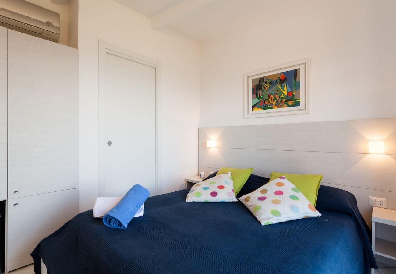 Villa in Priora - Villa Angela with private pool and sea view