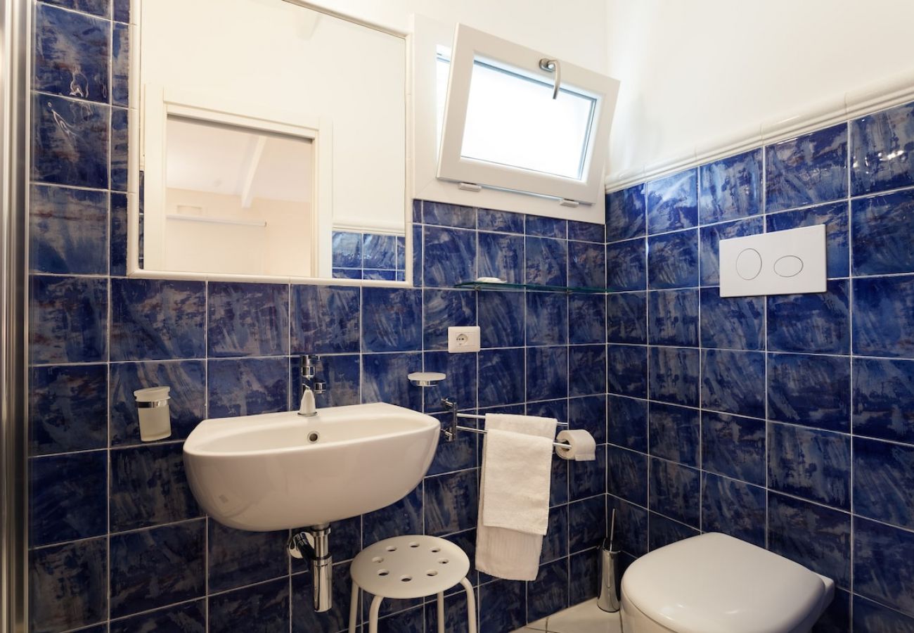 Villa in Priora - Villa Angela with private pool and sea view