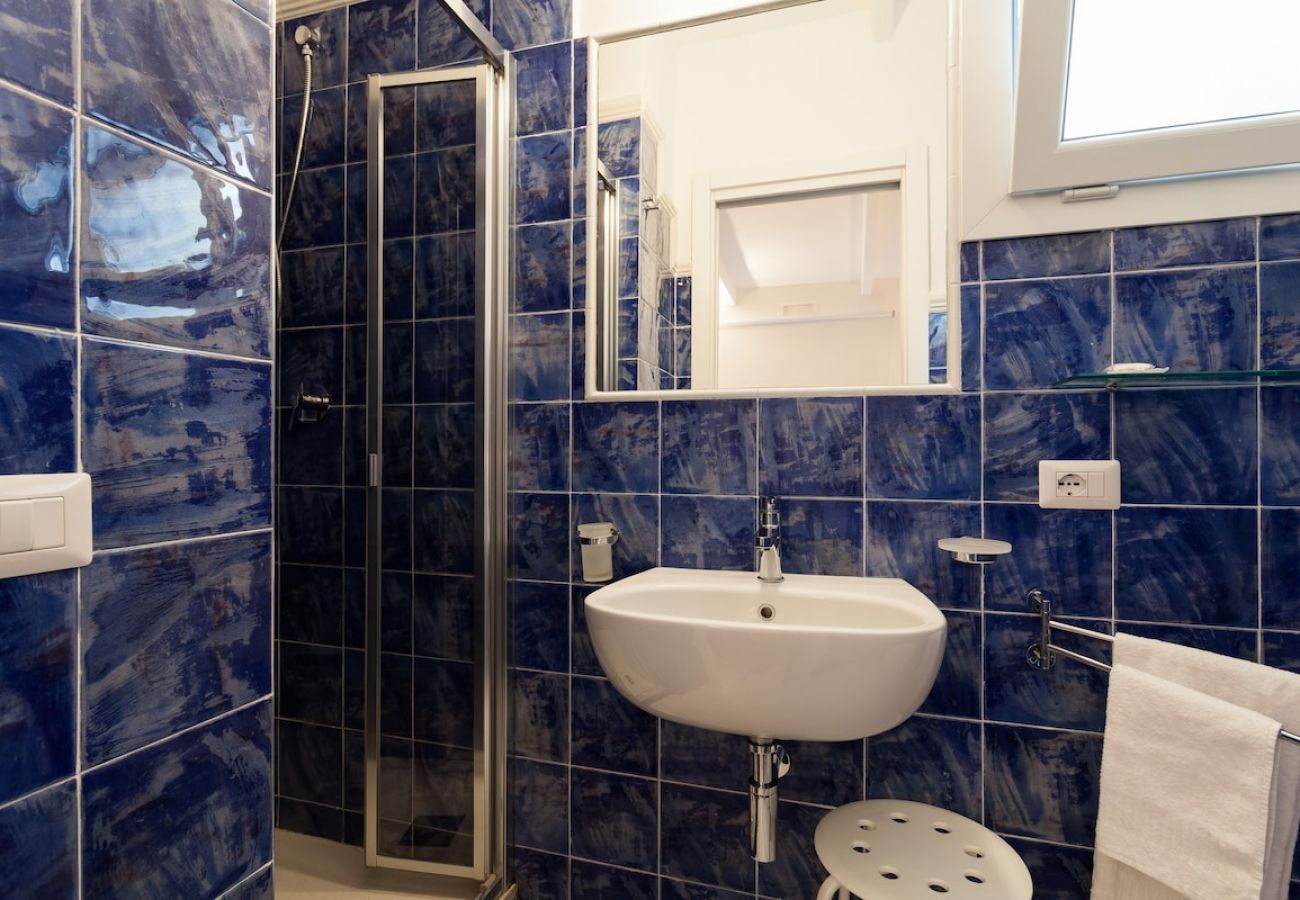 Villa in Priora - Villa Angela with private pool and sea view