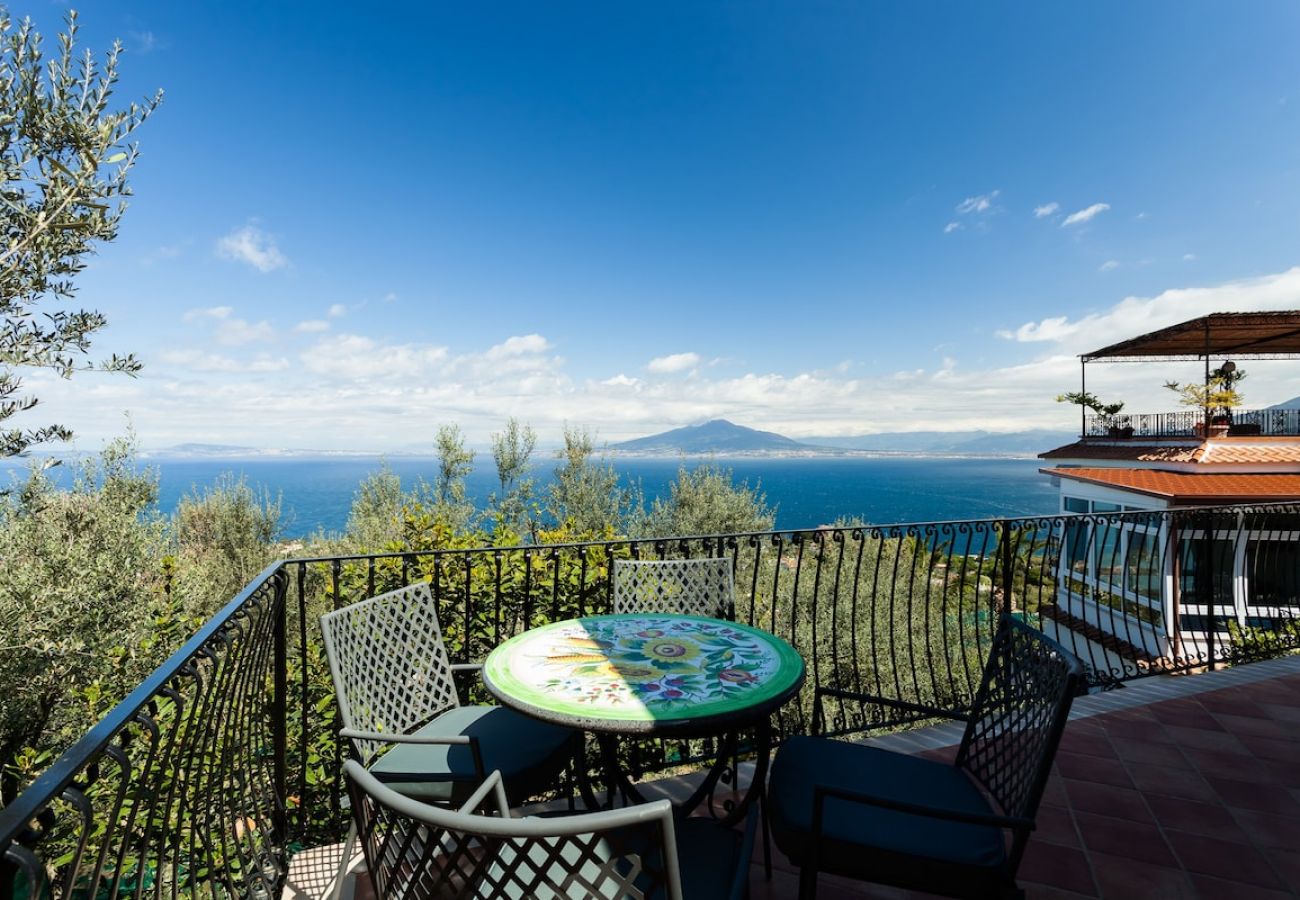 Villa in Priora - Villa Angela with private pool and sea view