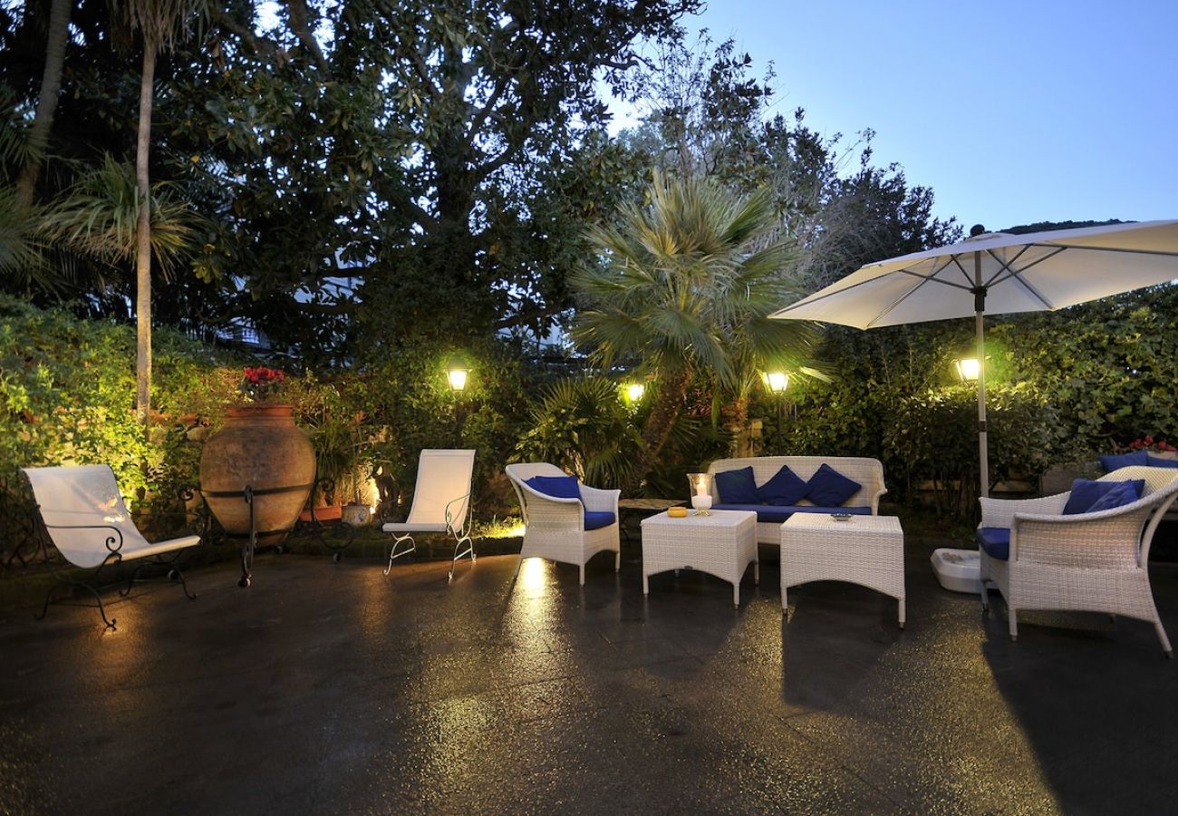 Villa in Sant´Agnello - Villa Crawford luxury and charming in S.Agnello