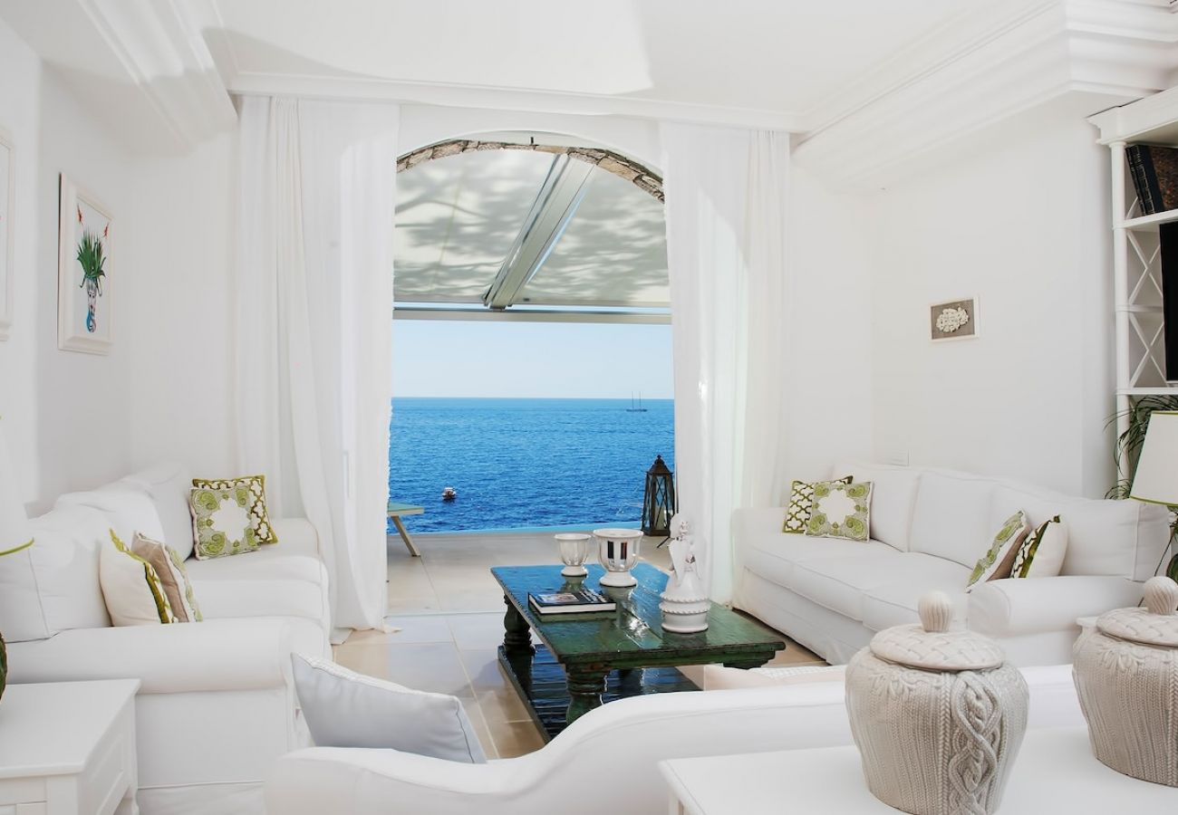 Villa in Nerano - Villa Jeranto on the sea with infinty pool