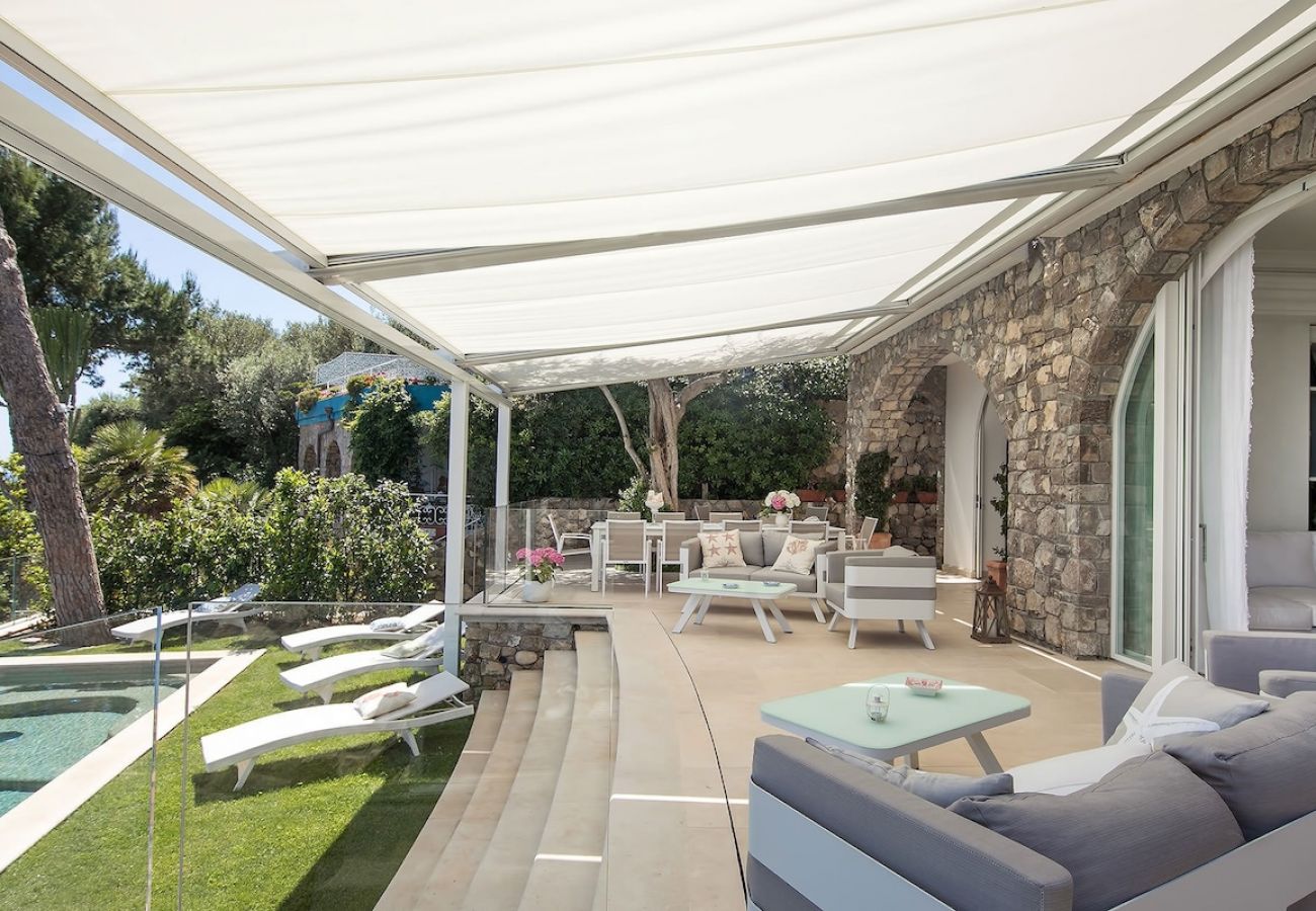 Villa in Nerano - Villa Jeranto on the sea with infinty pool