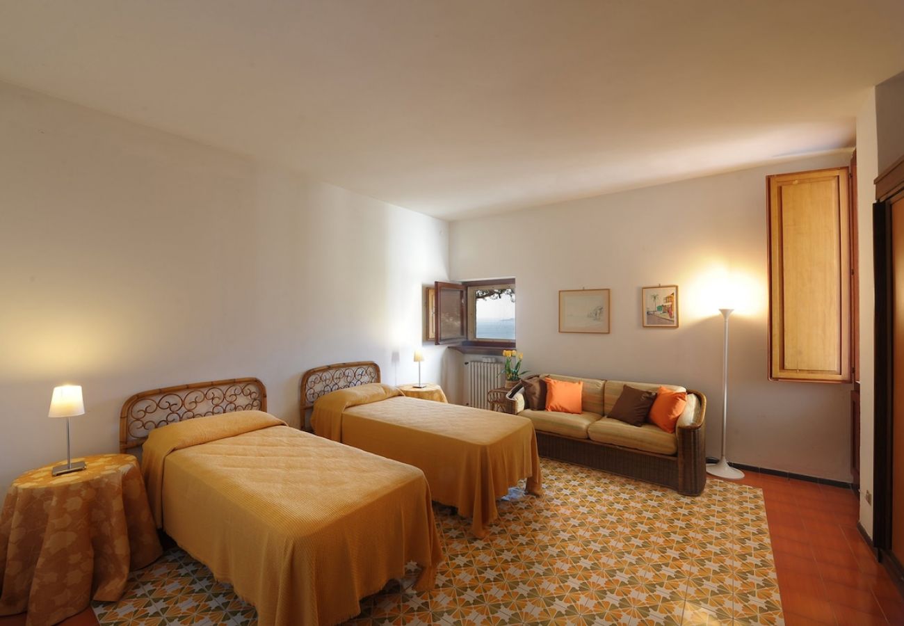 Villa in Positano - Villa Valery with amazing view close to the beach