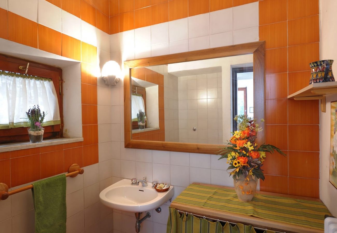 Villa in Positano - Villa Valery with amazing view close to the beach