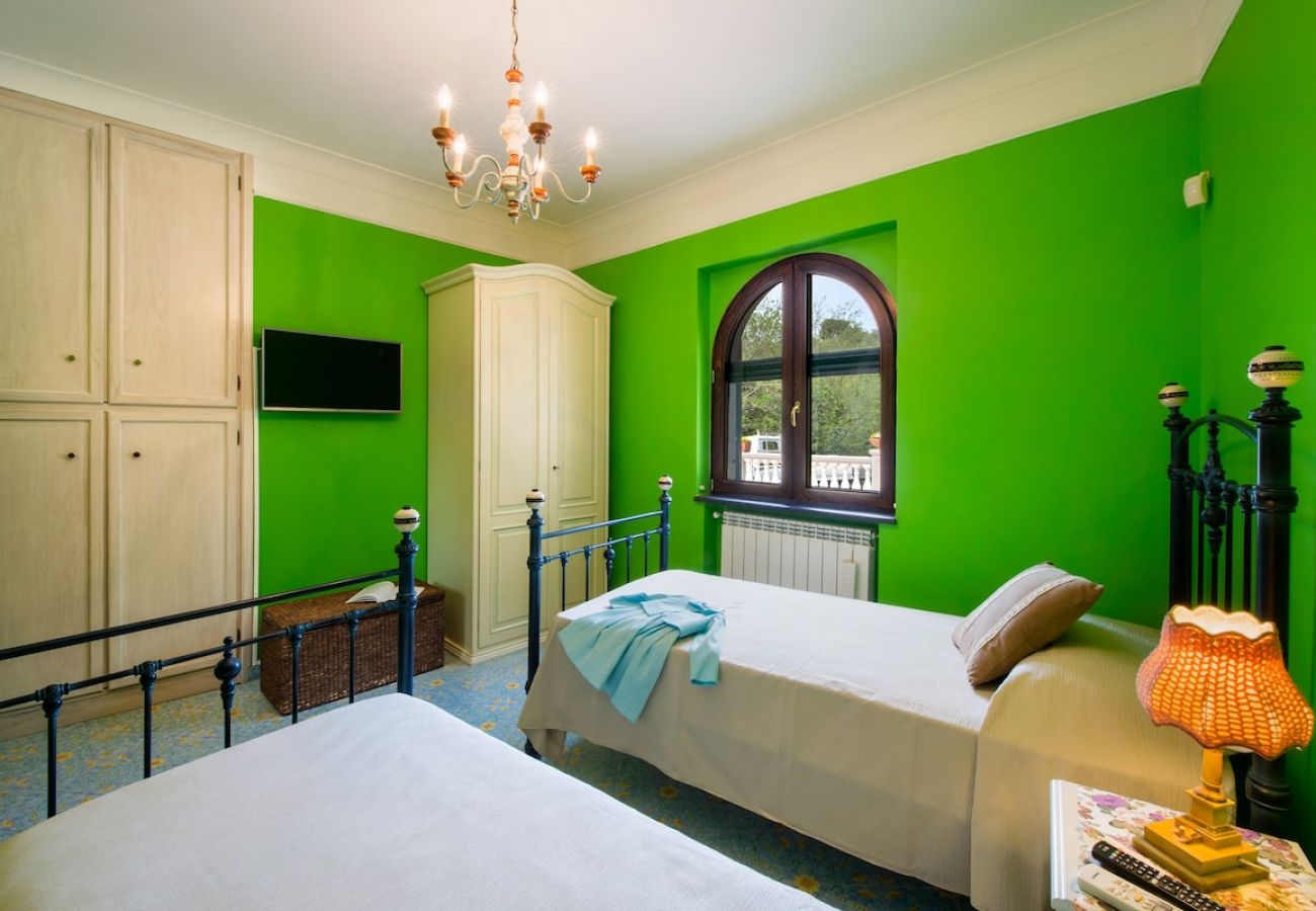 Villa in Massa Lubrense - Villa Turtle with sea view and  private pool