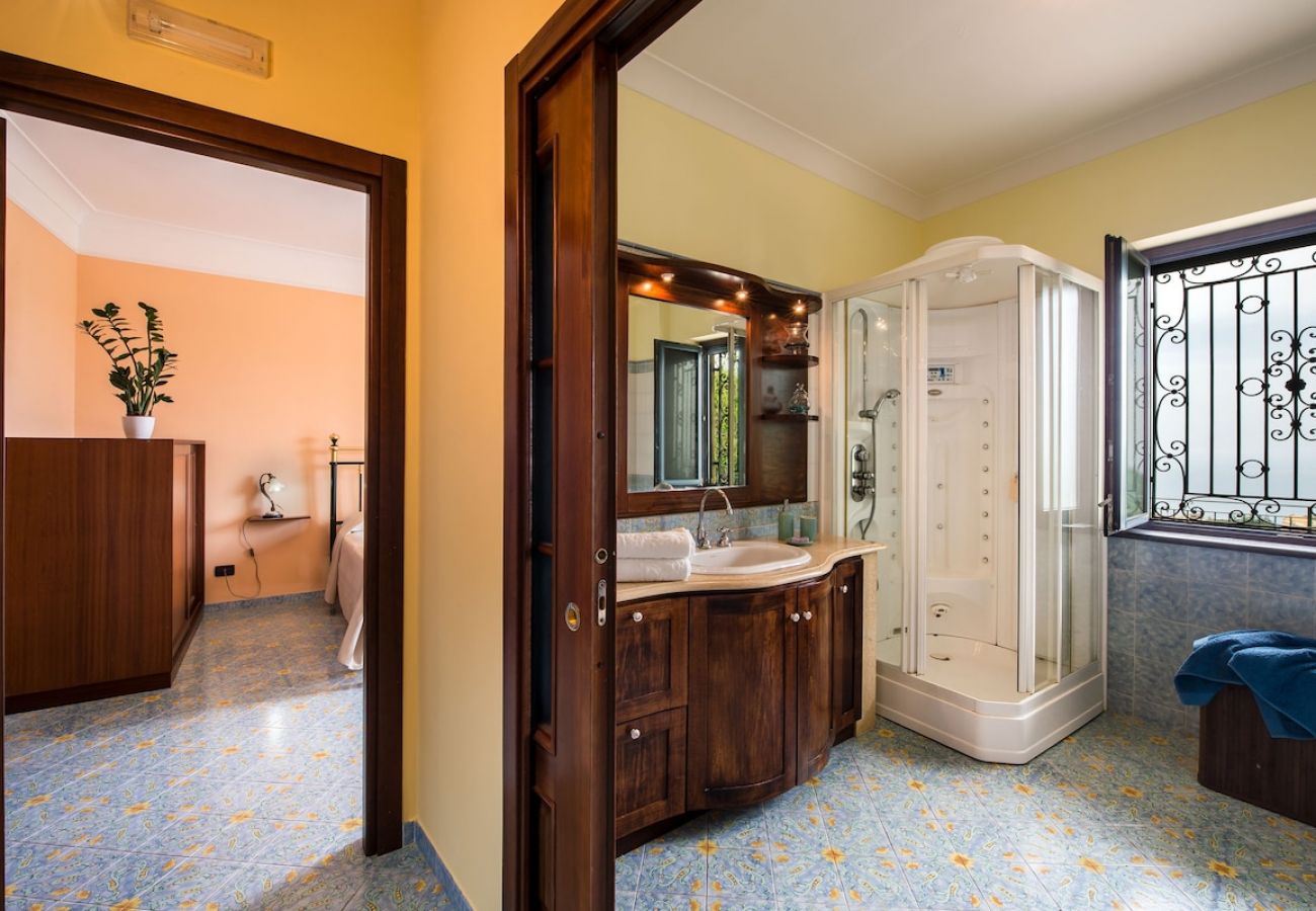 Villa in Massa Lubrense - Villa Turtle with sea view and  private pool