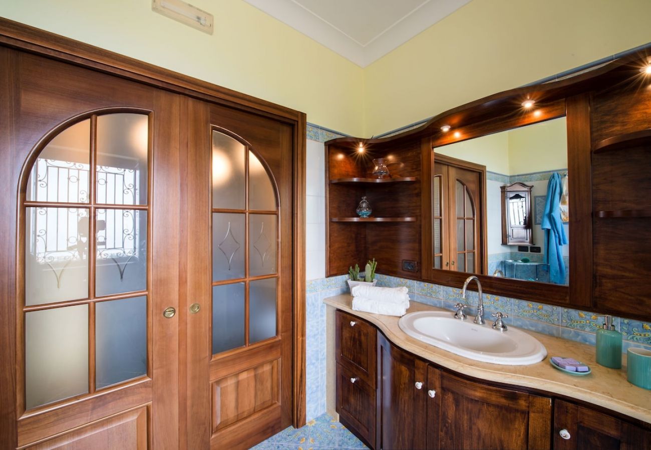 Villa in Massa Lubrense - Villa Turtle with sea view and  private pool