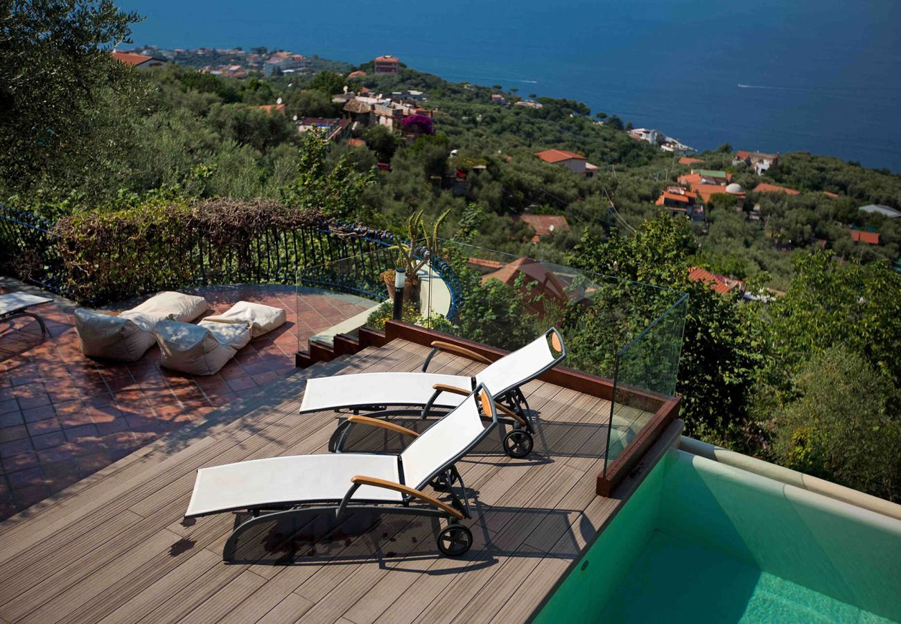 Villa in Sorrento - Villa Daddy with sea view and private pool