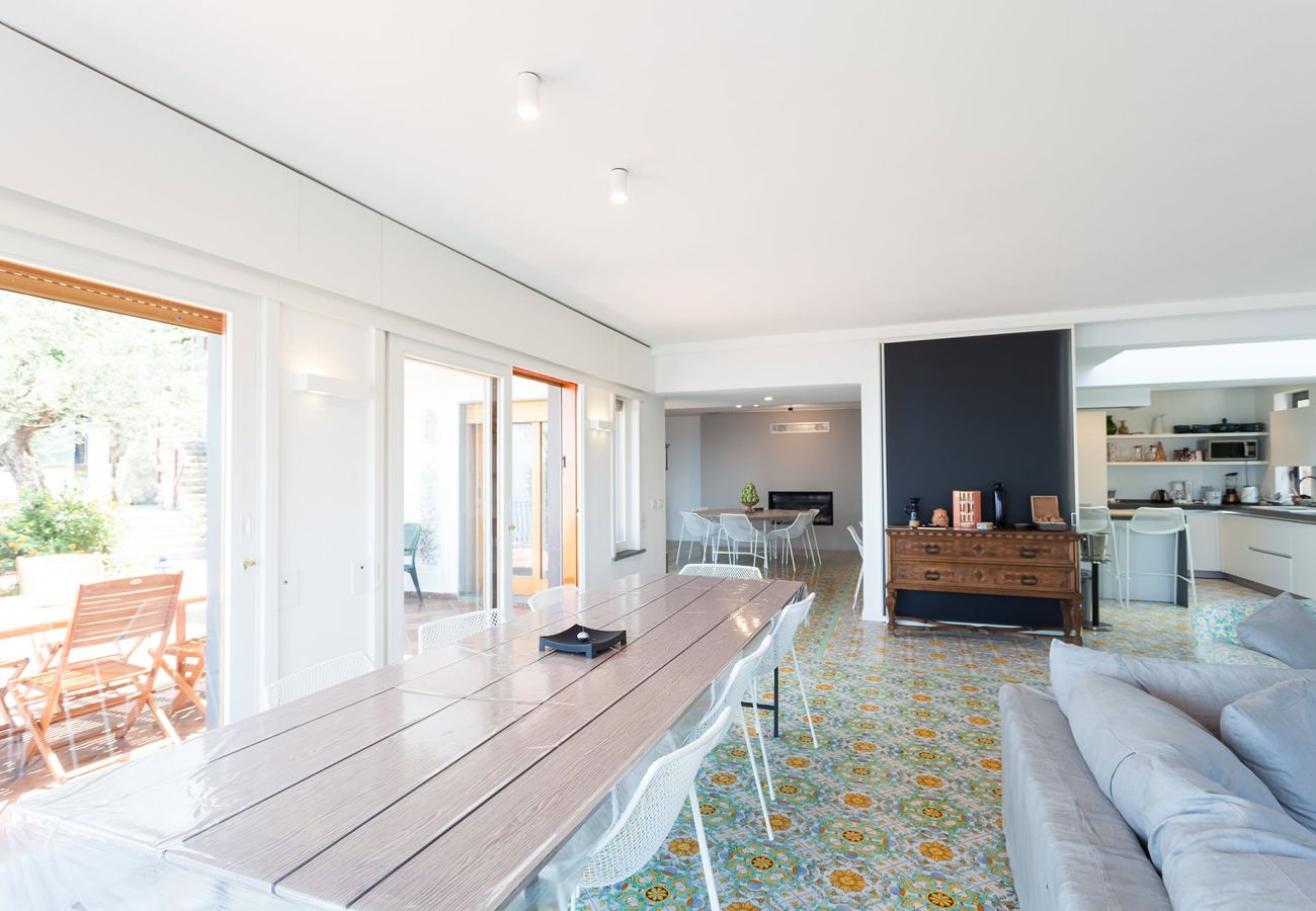 Villa in Sorrento - Villa Daddy with sea view and private pool