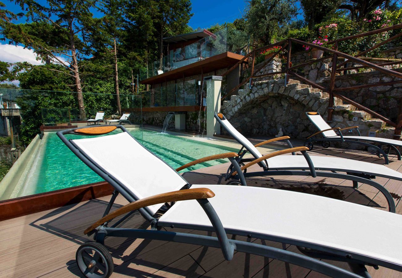 Villa in Sorrento - Villa Daddy with sea view and private pool