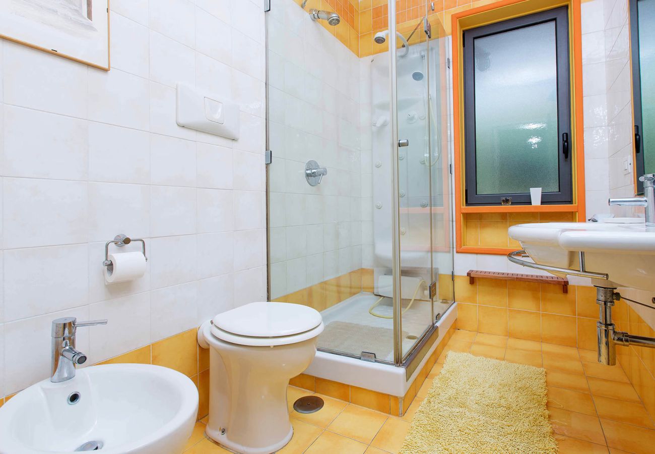 Villa in Sorrento - Villa Daddy with sea view and private pool