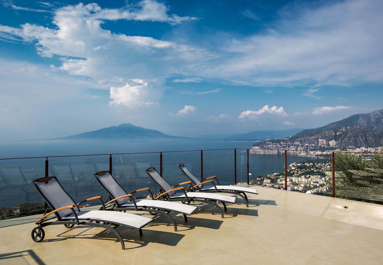 Villa in Sorrento - Villa Daddy with sea view and private pool