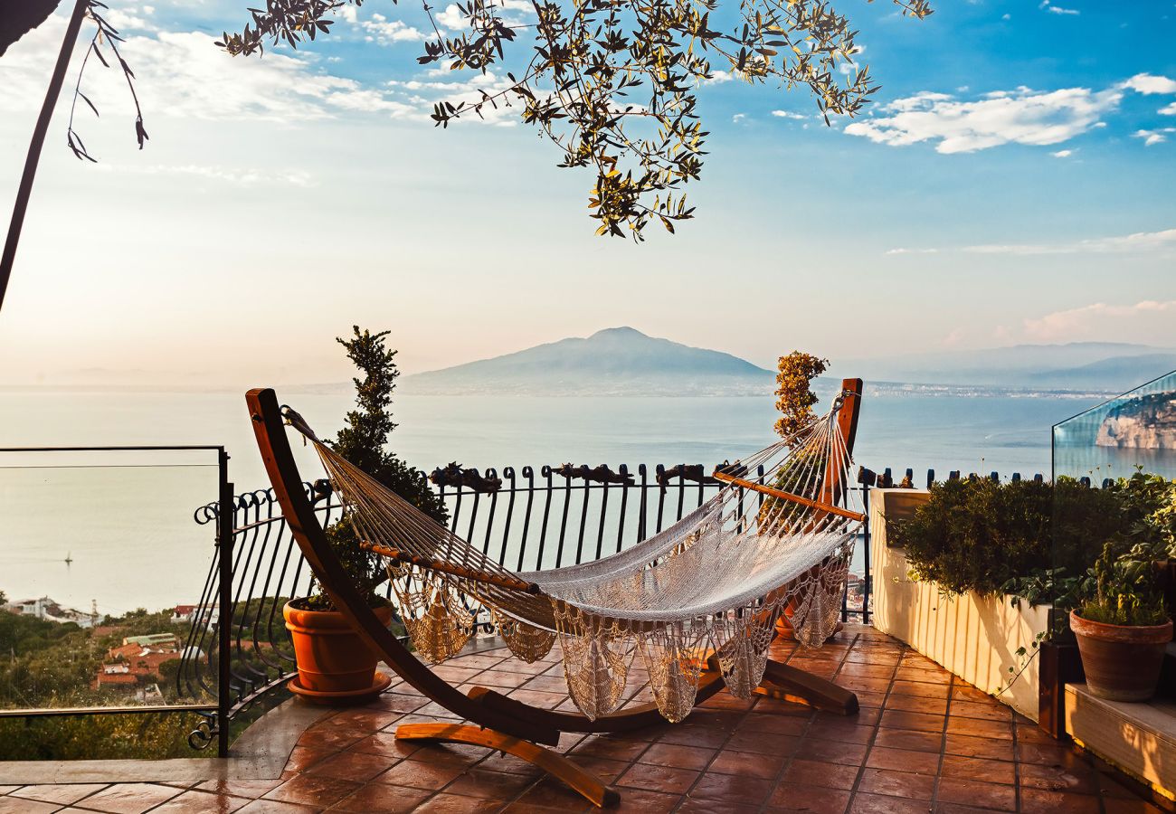 Villa in Sorrento - Villa Daddy with sea view and private pool