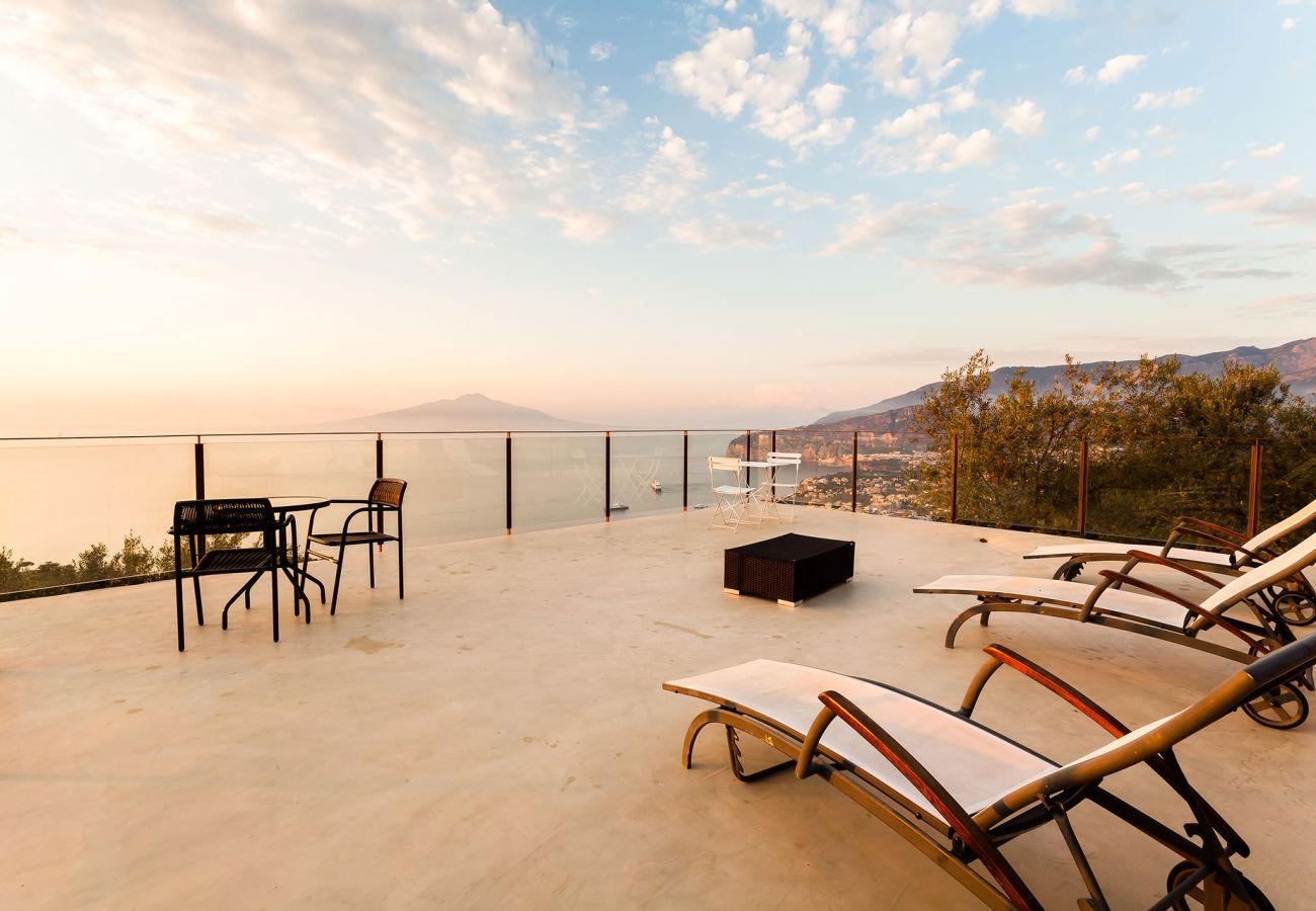 Villa in Sorrento - Villa Daddy with sea view and private pool