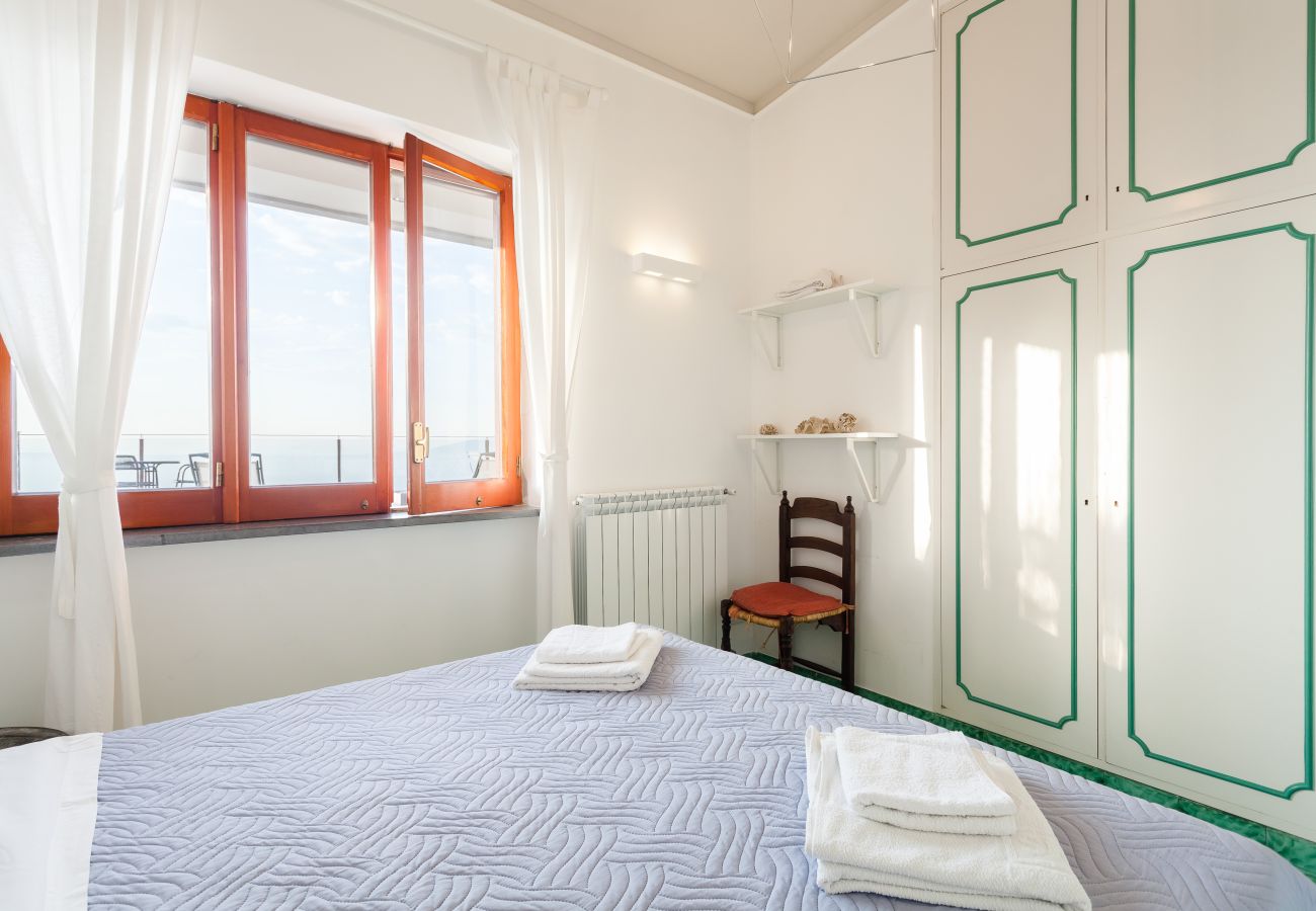 Villa in Sorrento - Villa Daddy with sea view and private pool