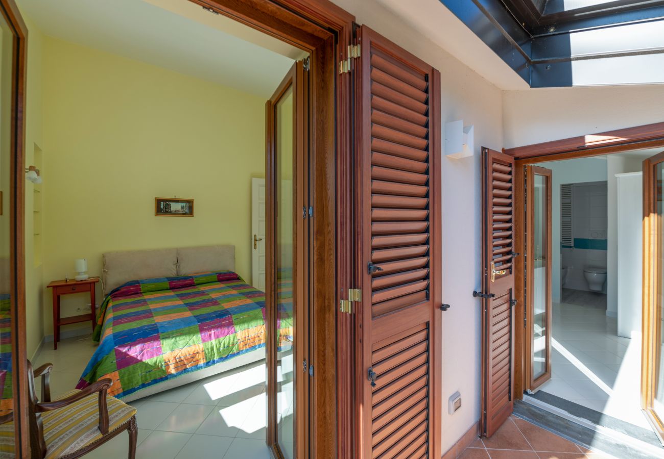 Villa in Massa Lubrense - The House of Annie with magnificent garden