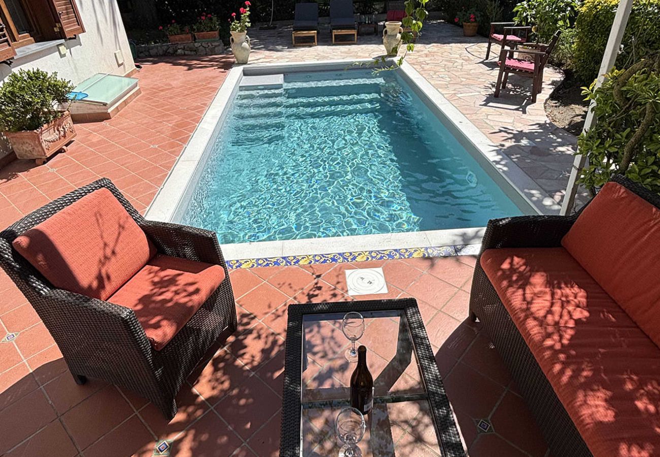 Villa in Massa Lubrense - The House of Annie with magnificent garden