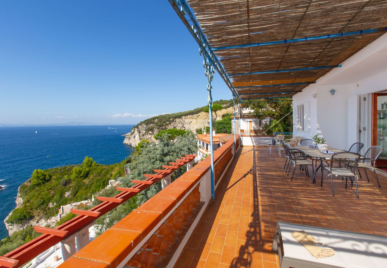 House in Sorrento - Il Respiro del Mare con vista Capri