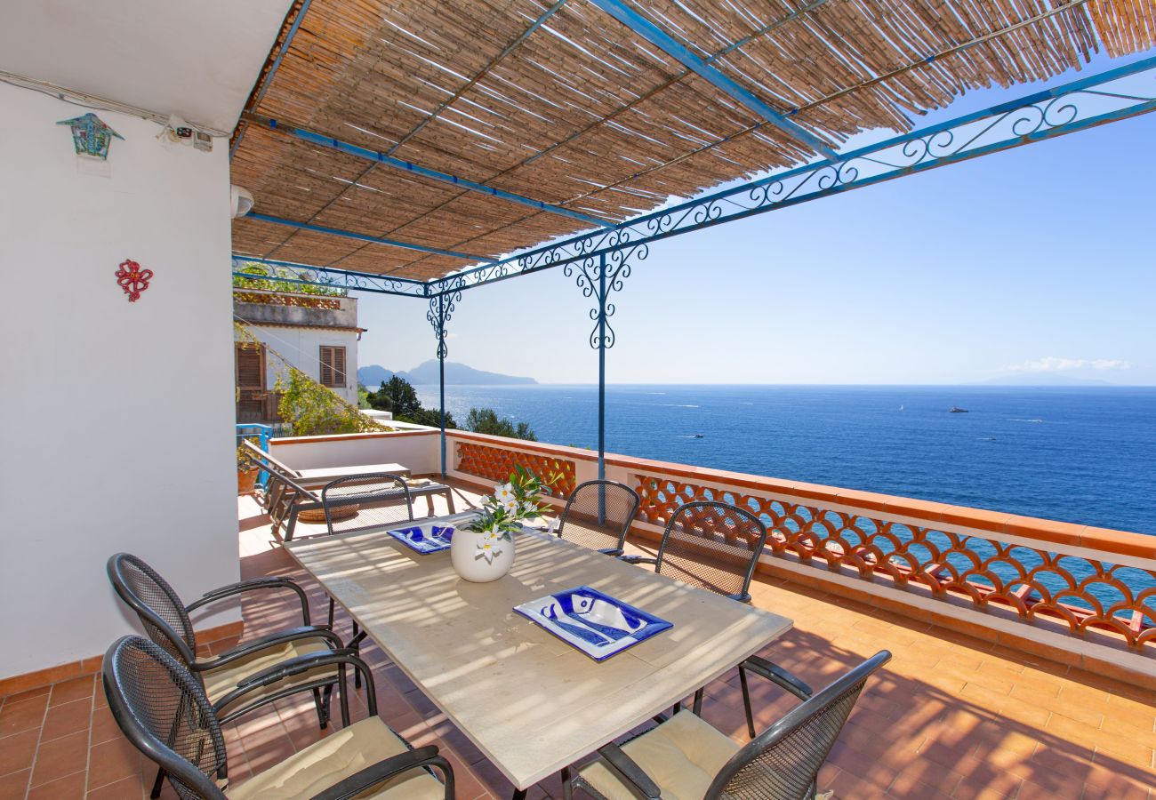 House in Sorrento - Il Respiro del Mare con vista Capri