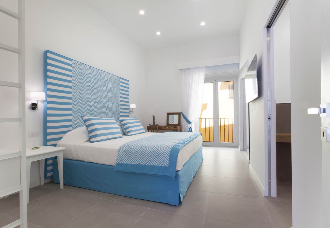Apartment in Sorrento - Blue Suite