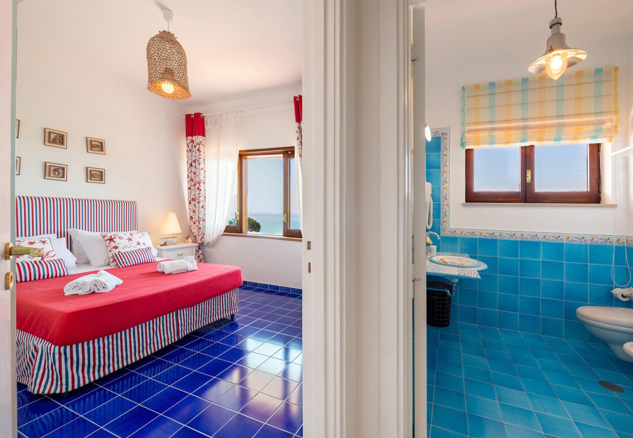 Villa in Nerano - Villa Helena close to the sea